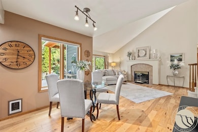 Entertainment made easy with great living area access.