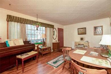 2223 E 29th St, Des Moines, IA 50317 - photo 5