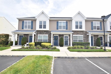 66 Weatherby Ln, Central Islip, NY 11722 - photo 2