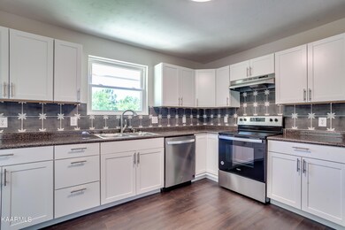 017230530-1-636EnsleyDrKnoxvilleTN-SMALL