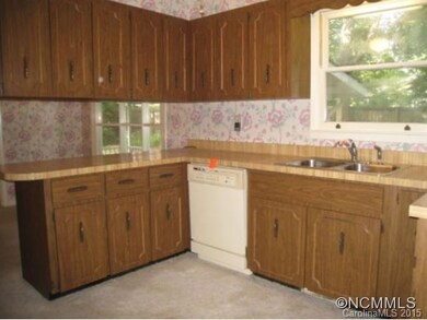 KITCHEN VIEW 1