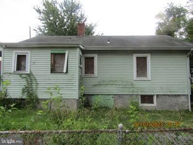 4402 Clay St NE, Washington, DC 20019 - photo 2