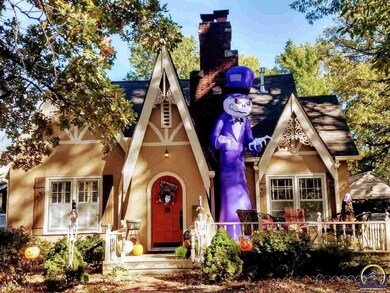 1830 SW Pembroke Ln, Topeka, KS 66604 - photo 2