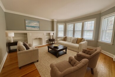 2249 W Touhy Ave unit 1, Chicago, IL 60645 - photo 4