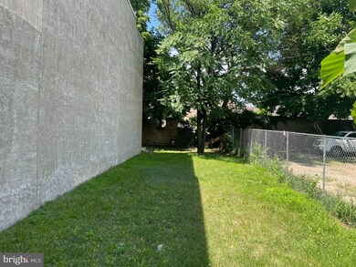 411 Chestnut St, Camden, NJ 08103 - photo 3