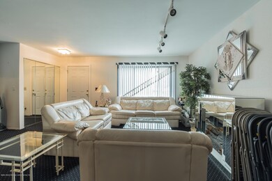 76 Arrowood Ct unit 597, Staten Island, NY 10309 - photo 6