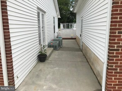 313 Barbara Dr, Clarksboro, NJ 08020 - photo 4