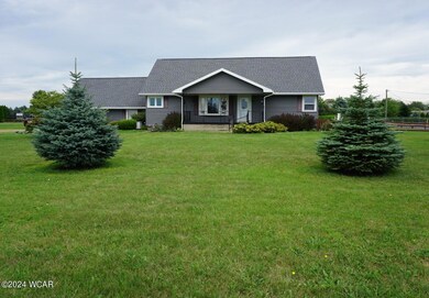 637 W Sycamore St, Columbus Grove, OH 45830 - photo 2