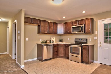 163 Brier Crest Rd, Blakeslee, PA 18610 - photo 4