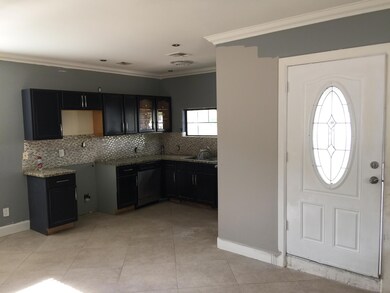 633 S Grand, Mesa, AZ 85210 - photo 2