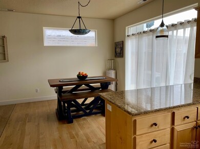 20459 Karch Dr, Bend, OR 97702 - photo 4