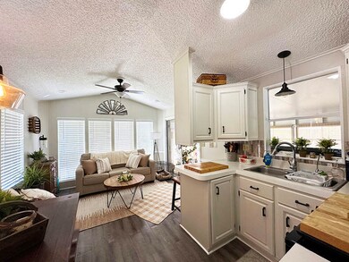 25501 Trost Blvd unit 6 15, Bonita Springs, FL 34135 - photo 6