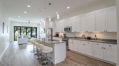132 Markham-4413