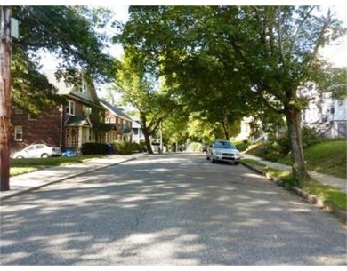 18 Arborough Rd unit 18, Roslindale, MA 02131 - photo 4