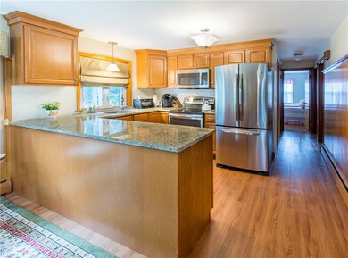 10 Roger Williams Dr, Greenville, RI 02828 - photo 7