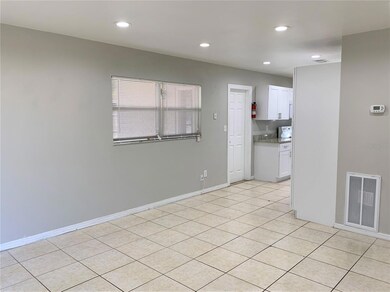 7509 Morning Glory Ln, Tampa, FL 33619 - photo 6