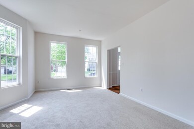 10306 Foxlake Dr, Bowie, MD 20721 - photo 5