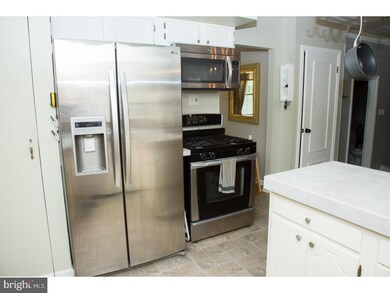 1110 Strathmann Dr, Southampton, PA 18966 - photo 7