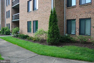 11323 Commonwealth Dr unit 2, Rockville, MD 20852 - photo 2