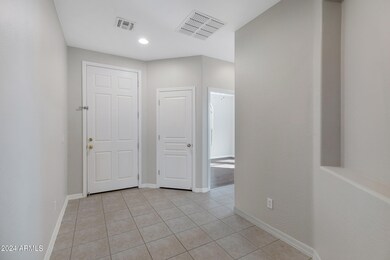 3942 E Claxton Ave-6
