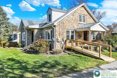 59 Henry Rd, Fleetwood, PA 19522 - photo 3