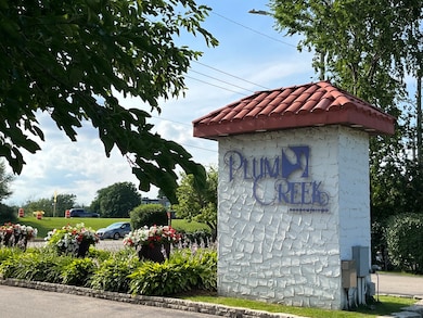 Plum Creek unit 410, Wheeling, IL 60090 - photo 2