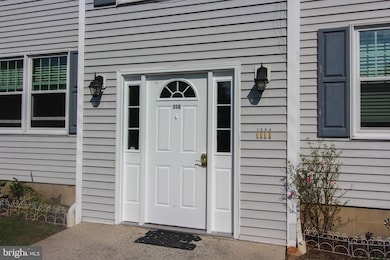 118 Piccadilly St unit 1, Edinburg, VA 22824 - photo 2