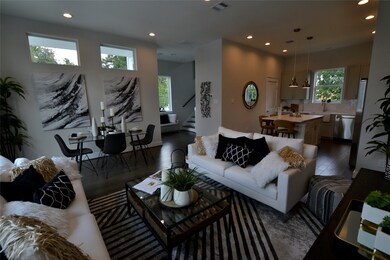 5326 Donovan Gardens Ln, Houston, TX 77091 - photo 6