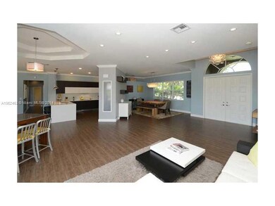 unlisted-address, Davie, FL 33330 - photo 3