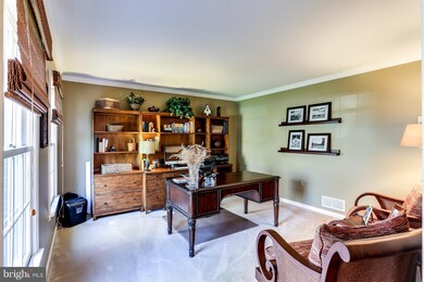 1170 Lafayette Dr, Sykesville, MD 21784 - photo 3