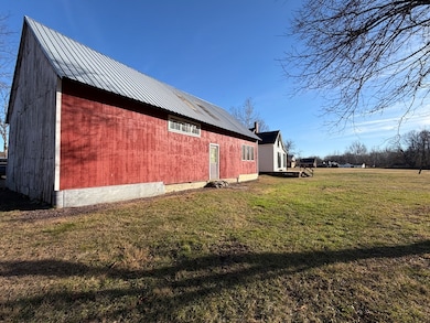 336 Plain Rd, Greenfield, MA 01301 - photo 5