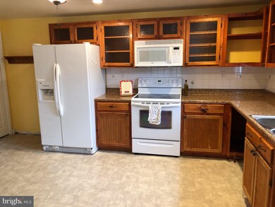 6712 Reindeer Ct, Fredericksburg, VA 22407 - photo 3