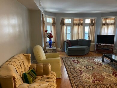 6125 N Washtenaw Ave unit 1, Chicago, IL 60659 - photo 4