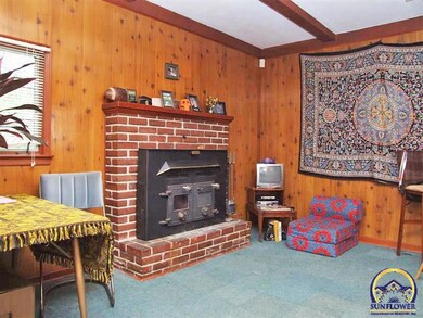 2212 SW Boswell Ct, Topeka, KS 66611 - photo 7