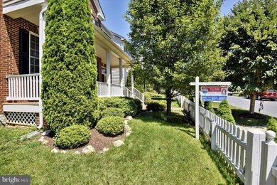 23120 Yellowwood Dr, Clarksburg, MD 20871 - photo 3