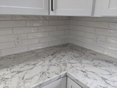tile backsplash