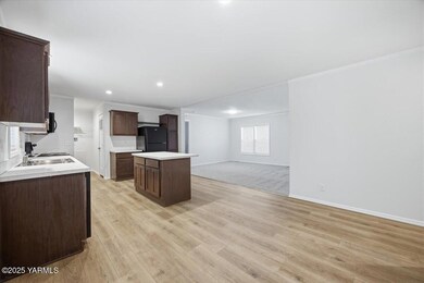 2681 E Edison Ave unit 28, Sunnyside, WA 98944 - photo 4