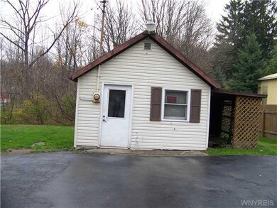 Garage black top drive