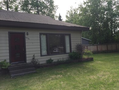 Hillcrest Fenced Yard