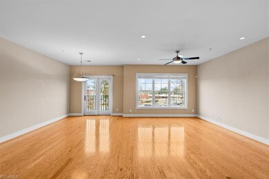 2920 Martinsville Rd unit 301, Greensboro, NC 27408 - photo 6