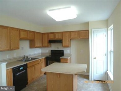 133 Maple Ave unit 1F, Coatesville, PA 19320 - photo 4