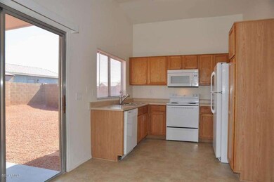Kitchen (2)