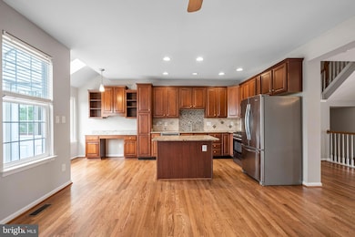 25242 Lyon Terrace, Chantilly, VA 20152 - photo 7