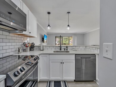 205 Westlake Ct unit 205, Niceville, FL 32578 - photo 7