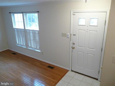 5304 Castlestone Dr, Rosedale, MD 21237 - photo 2