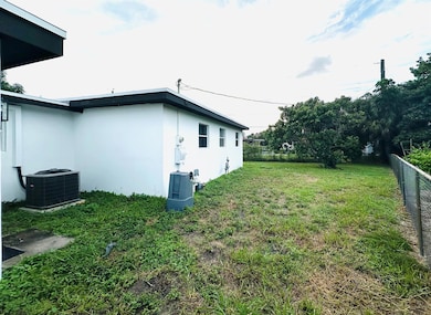 1865 W Chatham Rd, West Palm Beach, FL 33415 - photo 6