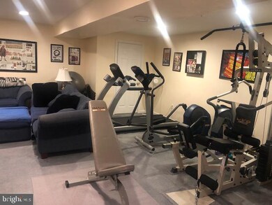 268 Hampshire Dr, Sellersville, PA 18960 - photo 7