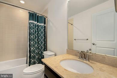 22864 Glacier Lily Dr, Clarksburg, MD 20871 - photo 7