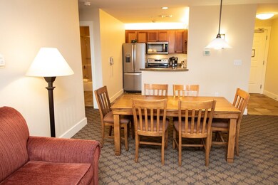 710/712 Qtr I Adams House, Ludlow, VT 05149 - photo 5