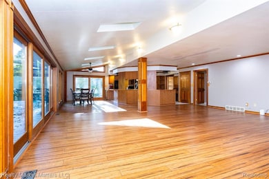 7505 Falling Leaf Ct, Flushing, MI 48433 - photo 6